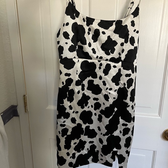 Cow print dress - Picture 1 of 3